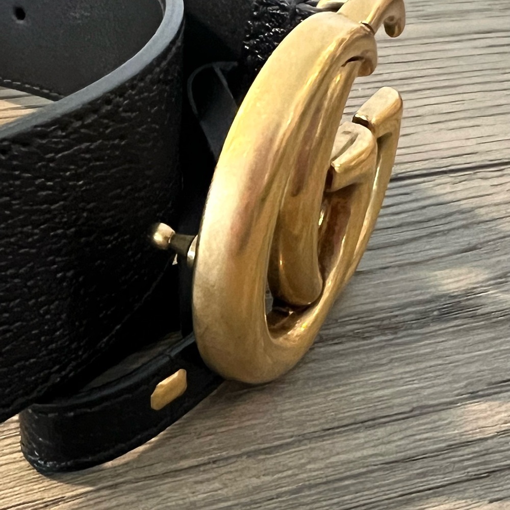 Authentic Gucci GG Logo Leather Belt - Picture 14 of 16